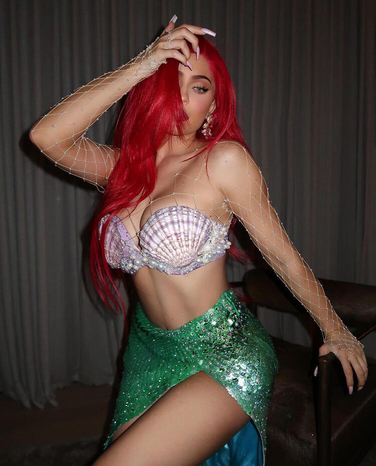 Kylie-Jenner-Halloween-Costume-2019-2